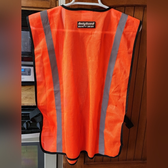 4 Count Body Guard Safety Gear Reflective Vest [ One Size ] - Picture 3 of 3
